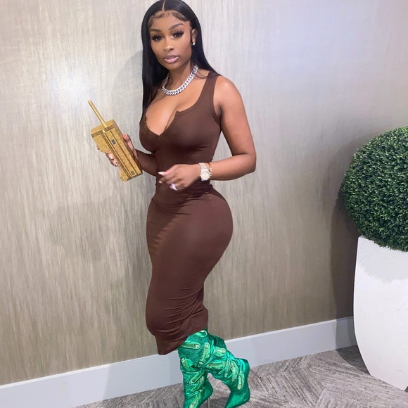 💕😍❤️MAKE AN OFFER! COCO RACERBACK MIDI❤️😍💕 - Picture 2 of 3